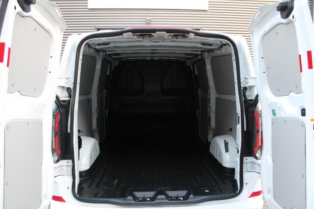 Ford TRANSIT CUSTOM 300 2.0 TDCI L2H1 Sport 170pk - 2x Schuifdeur - 19" LM velgen - ACC - Blind spot - Navi - Camera - Verwarmd stuur - 70l tank - Rijklaar