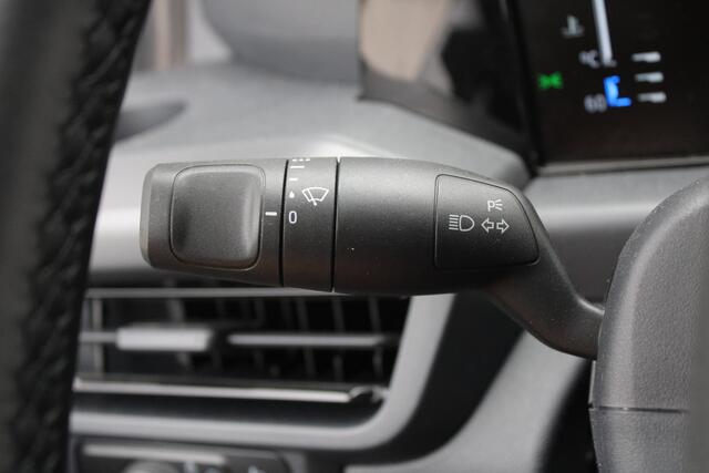 Ford TRANSIT CUSTOM 300 2.0 TDCI L2H1 Sport 170pk - 2x Schuifdeur - ACC - 19'' LM Velgen - 70L Tank - Navi - Camera - Stoel & Stuurverwarming - Blind Spot - Rijklaar