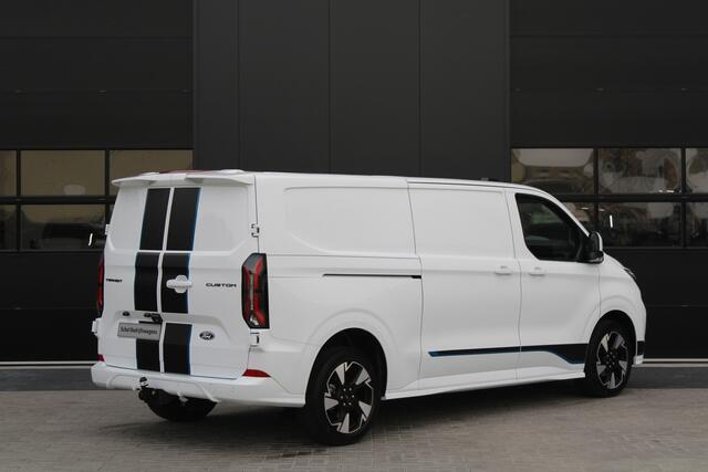 Ford TRANSIT CUSTOM 300 2.0 TDCI L2H1 Sport 170pk - 2x Schuifdeur - Trekhaak - ACC - 19'' LM Velgen - 70L Tank - Navi - Camera - Stoel & Stuurverwarming - Blind Spot - Rijklaar