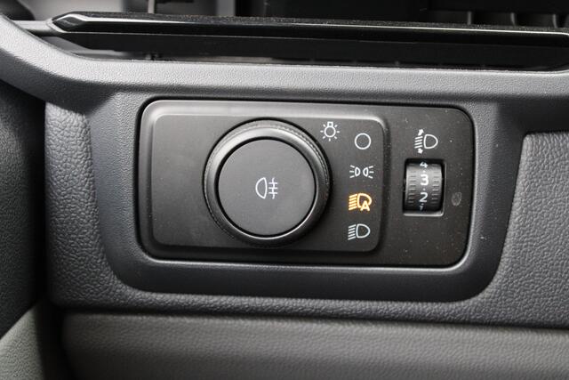 Ford TRANSIT CUSTOM 300 2.0 TDCI L2H1 Sport 170pk - 2x Schuifdeur - Trekhaak - ACC - 19'' LM Velgen - 70L Tank - Navi - Camera - Stoel & Stuurverwarming - Blind Spot - Rijklaar