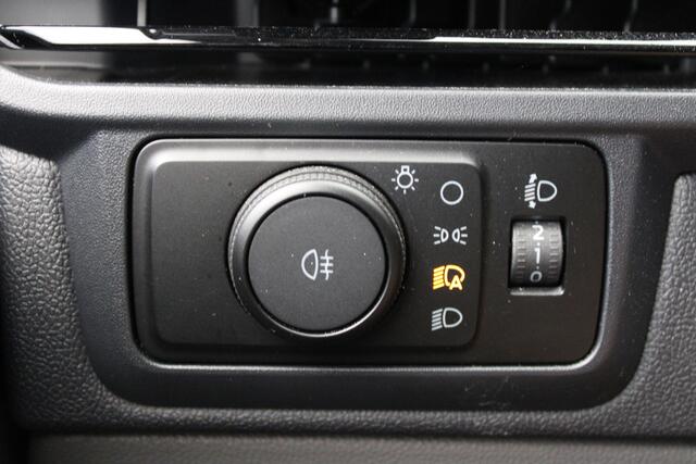 Ford TRANSIT CUSTOM 300 2.0 TDCI L2H1 Sport 170pk - 2x Schuifdeur - Trekhaak - ACC - 19'' LM Velgen - 70L Tank - Navi - Camera - Stoel & Stuurverwarming - Blind Spot - Rijklaar