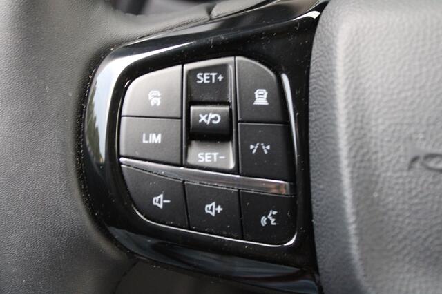 Ford TRANSIT CUSTOM 300 2.0 TDCI L2H1 Sport 170pk - 2x Schuifdeur - Trekhaak - ACC - 19'' LM Velgen - 70L Tank - Navi - Camera - Stoel & Stuurverwarming - Blind Spot - Rijklaar