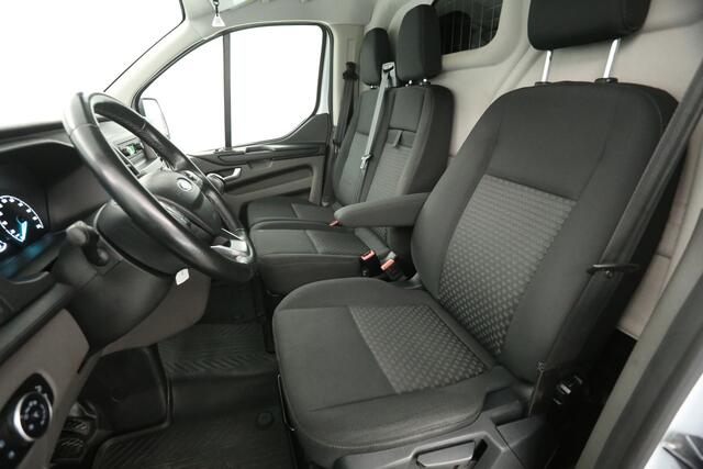 Ford TRANSIT CUSTOM 2.0 TDCI L1H1 | Airco | Cruise | 3 Persoons | Parkeersensoren | Stoelverw. | Trekhaak