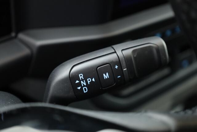 Ford TRANSIT CUSTOM 320 2.0 TDCI L2H1 Trend | Dubb.Cab. | Automaat | Airco | Cruise | Navi | Dakdragers