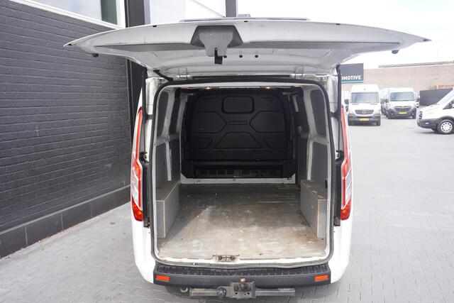 Ford TRANSIT CUSTOM 2.0 TDCI 130PK L2 EURO 6 - Airco - Cruise - PDC - ¤16.950,- Excl.