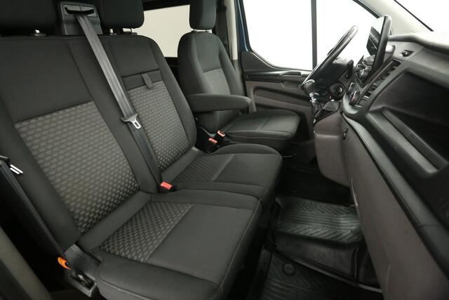 Ford TRANSIT CUSTOM 300 2.0 TDCI L2H1 | DC | 6-Zits | Carplay | Cruise | Airco | Navigatie | Trekh. | Parkeersens.