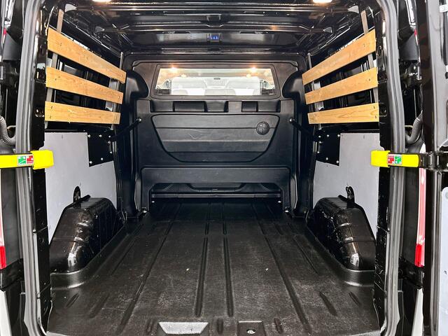 Ford TRANSIT CUSTOM 300 2.0 TDCI L2H1 Trend Automaat Dubbele Cabine Airco Navi Cruise Camera Trekhaak