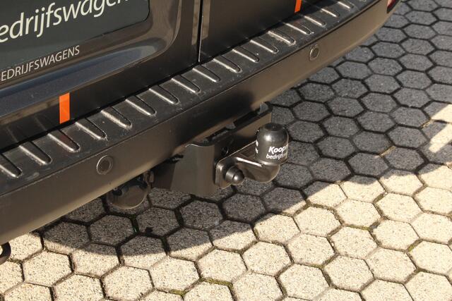 Ford TRANSIT CUSTOM 320 2.0TDCI 130pk L2H1 Trend | Automaat | Trekhaak | Carplay/Android | Lease 450,- p/m