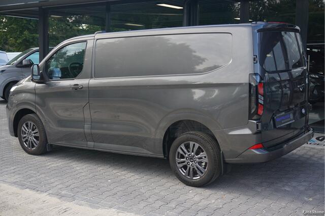 Ford TRANSIT CUSTOM 300S 150PK Limited BPM VRIJ!! Navi, Cam, Adap. Cruise, 17" LM, Trekhaak!! NR. A180