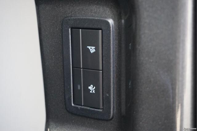 Ford TRANSIT CUSTOM 300S 150PK Limited BPM VRIJ!! Navi, Cam, Adap. Cruise, 17" LM, Trekhaak!! NR. A185