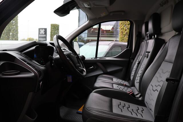 Ford TRANSIT CUSTOM 290 2.0 TDCI Sport | Camera | Navigatie | 3-Zitter | Trekhaak | PDC V+A | Lederen bekleding | MF Stuur | Nieuwe APK