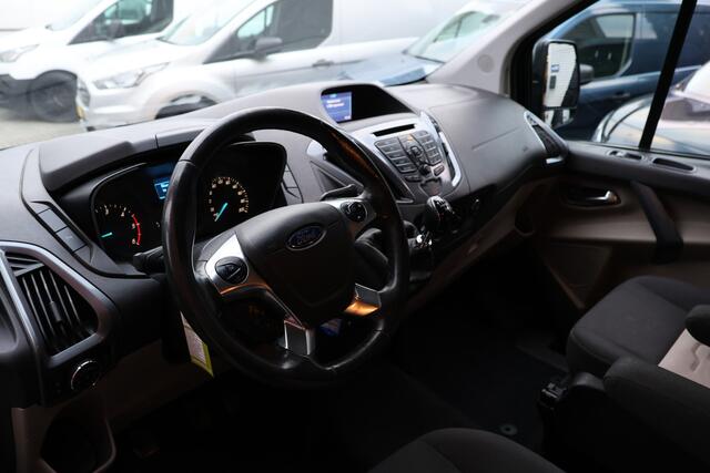 Ford TRANSIT CUSTOM 290 2.0 TDCI 170 PK L2H1 Limited DC | Navigatie | Camera | Stoelverwarming | PDC V+A | Trekhaak | Airco | 5-Zitter | Trekhaak | Nieuwe Turbo | Nieuwe APK | NAP Logisch