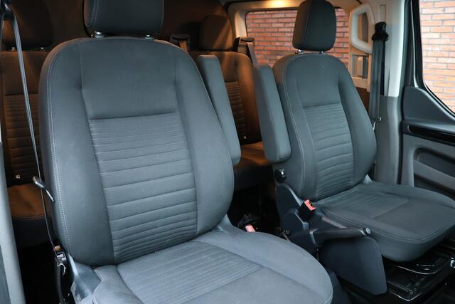 Ford TRANSIT CUSTOM 300 2.0 TDCI L2H1 170 PK Limited DC | B-Xenon | Blind Spot | CarPlay | Camera | Navigatie | Stoelverwarming | Trekhaak | L+R Schuifdeur | PDC V+A | MF Stuur | Dubbel cabine | 5-Zitter | Nieuwe APK | NAP Logisch