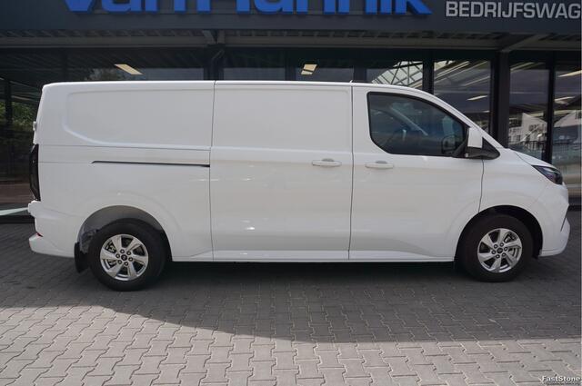 Ford TRANSIT CUSTOM 320L 136PK Limited BPM VRIJ!! Apple CP / Android A Camera, B&O Audio, Trekhaak!! NR. B529*