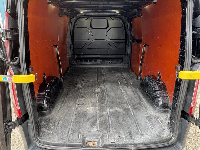 Ford TRANSIT CUSTOM 290 2.2 126Pk TDCI L2H1 Limited / Cruise / Airco / Trekhaak / Apk t/m 02-06-2026