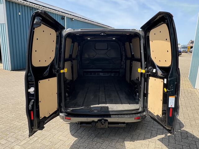 Ford TRANSIT CUSTOM 300 2.0 130Pk TDCI L2H1 Limited / Cruise / Airco / Navi / Trekhaak