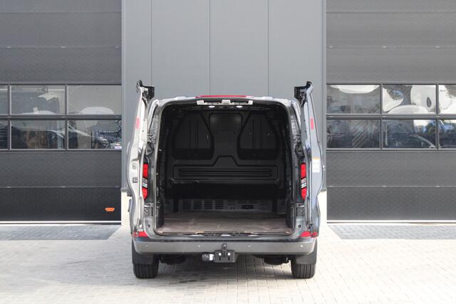 Ford TRANSIT CUSTOM 300 2.0 TDCI L2H1 Limited 170pk - ACC - Navi - Camera - Trekhaak - Stoel/Stuurverwarming - Rijklaar