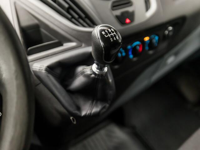 Ford TRANSIT CUSTOM 270 2.0 TDCI L1H1 (AIRCO, 3 ZITPLAATSEN, BLUETOOTH, SPORTSTOELEN, TREKHAAK, NIEUWE APK, NIEUWSTAAT)