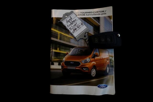 Ford TRANSIT CUSTOM 2.0 TDCI 130pk L2H1 Limited D.C. Airco/Navi/LED 09-2022