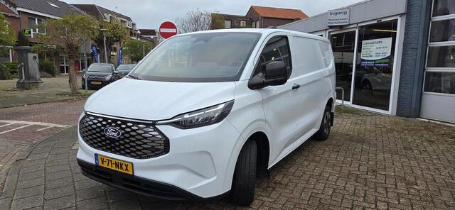 Ford TRANSIT CUSTOM E-Transit 320 L1H1 Trend 65 kWh Direct leverbaar