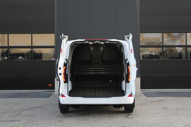 Ford TRANSIT CUSTOM E-Transit 340 L2H1 Limited 65 kWh 218pk - LED - 360 Camera - B&O - ACC - Navi - Stoel/Stuurverwarming - Rijklaar