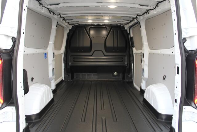 Ford TRANSIT CUSTOM E-Transit 340 L2H1 Limited 65 kWh 218pk - LED - 360 Camera - B&O - ACC - Navi - Stoel/Stuurverwarming - Rijklaar