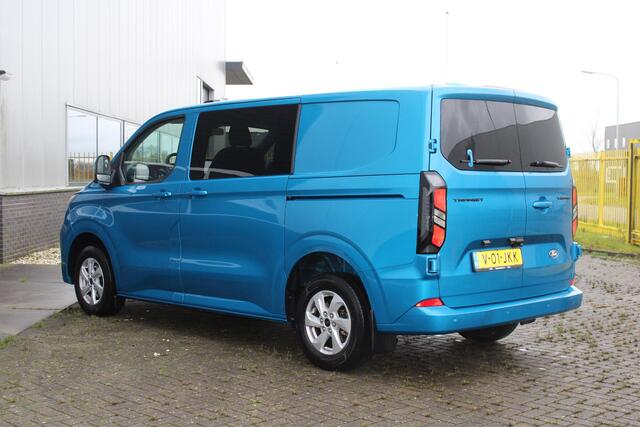 Ford TRANSIT CUSTOM 300 2.0 TDCI Dubbele Cabine L1H1 Limited | Trekhaak | Driver Assistance Pack | Stuurwielverwarming | Dubbele Zijschuifdeur | Camera | Navigatie