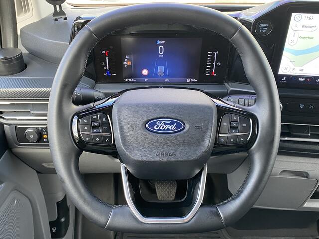 Ford TRANSIT CUSTOM 300 2.0 TDCI 170 PK AUTOMAAT L2H1 LIMITED, VOL OPTIES, 3 PERSOONS, L+R SCHUIFDEUR, STUUR+STOELVERWARMING, AIRCO(CLIMA), CAMERA, CRUISE CONTROL, GROOT NAVI-/MULTIMEDIA, KEYLESS, LED, LM-VELGEN, CHAMELEON VOORRUIT, SPOILER PAKKET, TREKHAAK, BPM VRIJ!!!