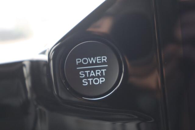 Ford TRANSIT CUSTOM 320 2.0 TDCI L2H1 Trend - NL- Auto!! Stoel/voorruit verw I Camera I Dode hoek