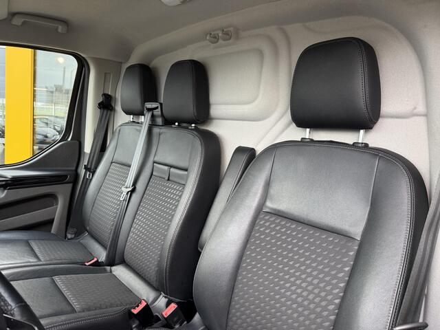 Ford TRANSIT CUSTOM 320 2.0 TDCI 185PK L2H1 Sport | NAP | Trekhaak | Eerste Eigenaar | Achteruitrijcamera | Stoel verwarming | Cruise Control | Lichtmetaal | DAB | Voorruitverwarming |