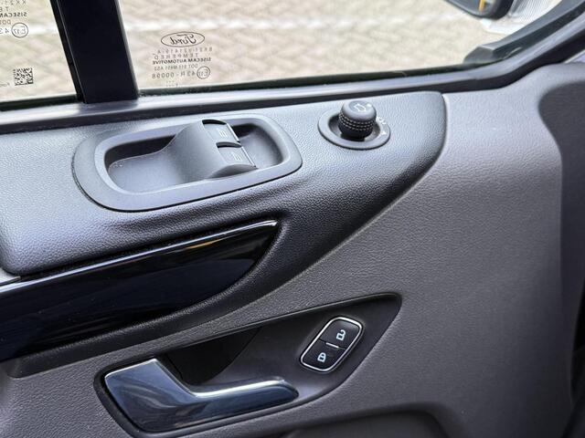 Ford TRANSIT CUSTOM 320 2.0 TDCI 185PK L2H1 Sport | NAP | Trekhaak | Eerste Eigenaar | Achteruitrijcamera | Stoel verwarming | Cruise Control | Lichtmetaal | DAB | Voorruitverwarming |