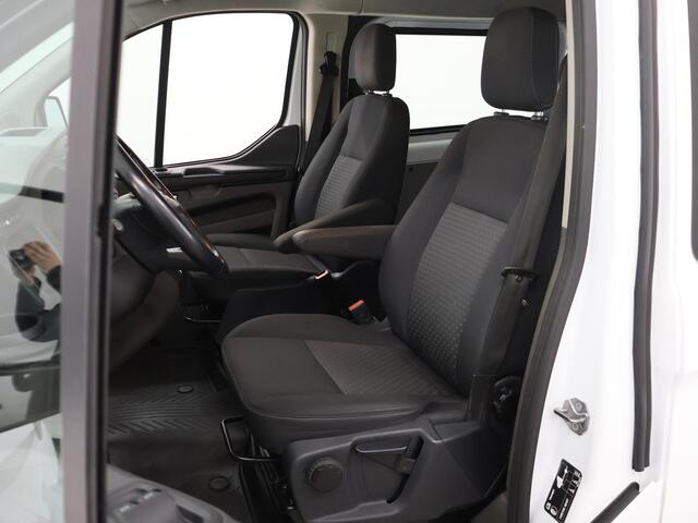 Ford TRANSIT CUSTOM 320 | 2.0 TDCI | Aut. | L2 H1 | TREND | AIRCO | CRUISE CONTROL | CAMERA | STOELVERWARMING | DUBBELE CABINE | APPLE CARPLAY / ANDROID AUTO | TREKHAAK | PARKEERSENSOREN