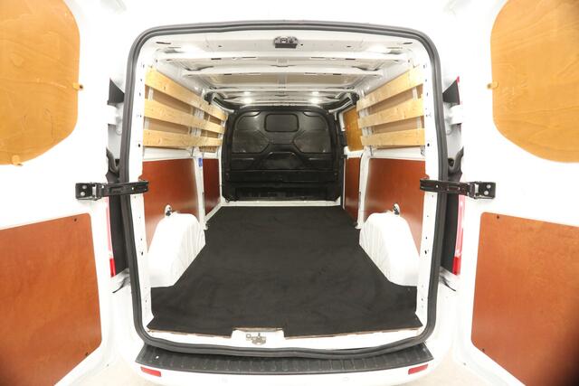 Ford TRANSIT CUSTOM 2.0 TDCI L2H1 Limited | Airco | Cruise | 3-Zits | 2800KG Trekgew. | Trekh. | Navi | Carplay | Stoelverw. | Parkeersens.