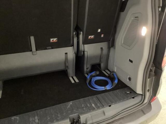 Ford TRANSIT CUSTOM Tourneo 340 2.5 PHEV L2H1 Titanium 233pk | 9pers | Vol Leder | Wegklapbare Trekhaak | Stuurverwarming | Prijs is incl. BTW BPM | Verlengde Fabrieksgarantie tot 05-2029