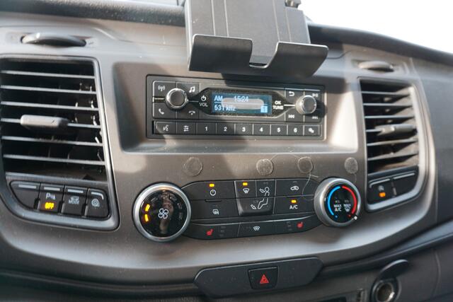 Ford TRANSIT CUSTOM 131pk L1H1 Trend 2x Schuifdeur Trekhaak 16" Velgen Parkeersensoren Airco Cruise control stoelverwarming