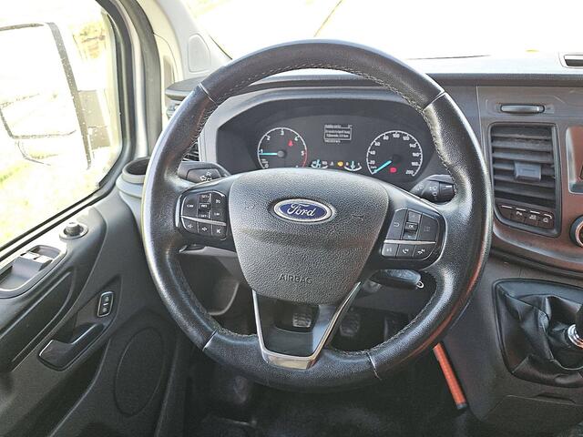 Ford TRANSIT CUSTOM 340 2.0 TDCI L2H1 Trend NAP Euro6 Airco Trekhaak Sidebars Bumpers-Kleur Oh-Historie Wp-Inrichting 1e Eigenaar!