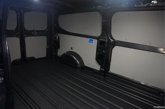 Ford TRANSIT CUSTOM 320L 2.5 PHEV Hybride 233PK Limited PRIJS INCL. BPM !! 13" Navi, Adap. Cruise, Camera, 17" LM, Trekhaak!! NR. HYB005