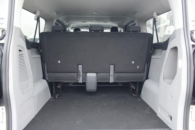 Ford TRANSIT CUSTOM 2.5 PHEV 233pk L2H1 Kombi Limited | 9-Persoons | Incl BPM | Stuur + Stoelverwarming | Keyless | Lease 806,- p/m