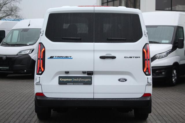 Ford TRANSIT CUSTOM E-Transit 320 L1H1 Kombi | 9 persoons | Trend | 65kWh | 160kW/218pk | Trekgewicht 2300kg | Camera | Carplay/Android | Cruise | Lease 806,- p/m