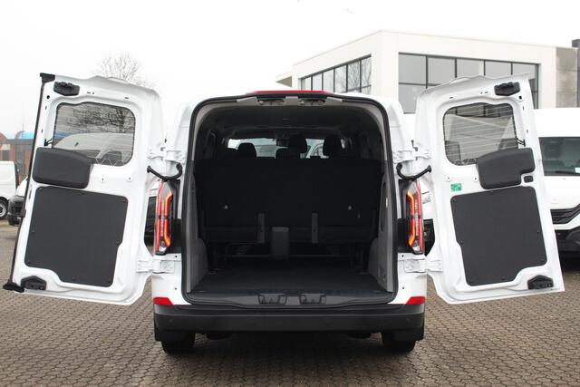 Ford TRANSIT CUSTOM E-Transit 320 L2H1 Kombi | 9 persoons | Trend | 65kWh | 160kW/218pk | Trekgewicht 2300kg | Camera | Carplay/Android | Cruise | Lease 824,- p/m