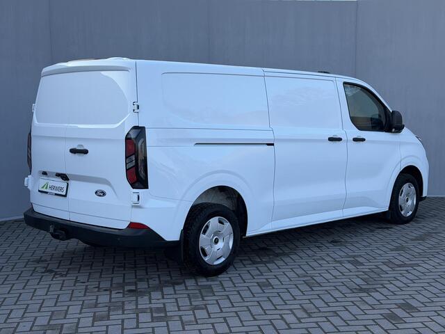 Ford TRANSIT CUSTOM 300 2.0 TDCI L2H1 Trend / Trekhaak / 2740 Kg Trekgewicht / Navigatie via Apple Carplay & Android Auto / Stoel Verwarming / Camera / PDC / Rijstrooksensor met correctie /
