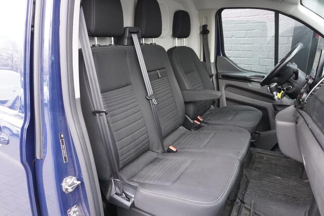 Ford TRANSIT CUSTOM Limited 2.0 TDCI 130PK EURO 6 - Airco - Navi - Cruise - ¤ 19.900,- Excl.