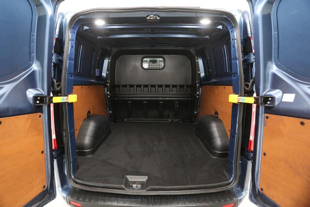 Ford TRANSIT CUSTOM 2.0 TDCI L2H1 | DC | 6-Zits | Carplay | Cruise | Airco | Navigatie | Trekh. | Parkeersens.