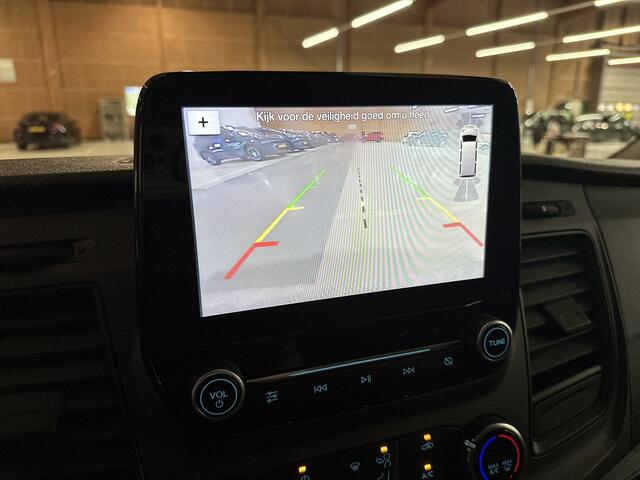 Ford TRANSIT CUSTOM 340 2.0 TDCI Trend Automaat Euro6 H2 3Pers. / Navigatie / Pdc./ Airco / Safety&Comfort pack / Driver assist / Stoelverwarming / Distributie vv.bij 36.126 KM / / Apk 11-2026