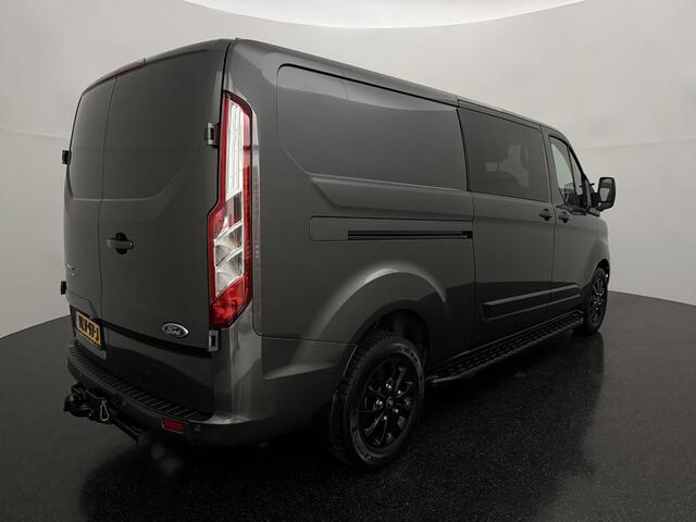 Ford TRANSIT CUSTOM 300 2.0 TDCI L2H1 Limited DC met o.a. Een Achteruitrijcamera, Parkeersensoren, Een Navigatiesysteem, Dodehoek detectie en Een Trekhaak