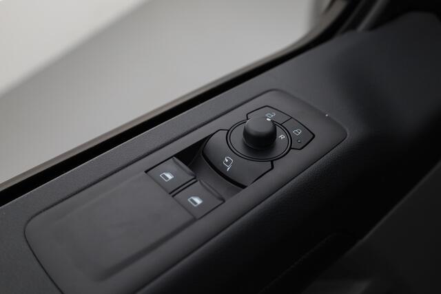 Ford TRANSIT CUSTOM 320 2.0 TDCI L2H1 Trend | Dubb.Cab. | Automaat | Airco | Cruise | Navi