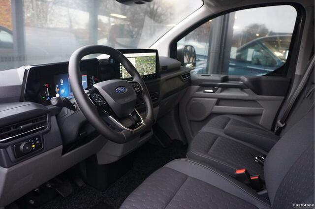 Ford TRANSIT CUSTOM 320L 2.5 PHEV 233PK Dubbel Cabine Limited PRIJS INCL. BPM !! 13" Navi, Adap. Cruise, Camera, 17" LM, Trekhaak!! NR. HYBDC2