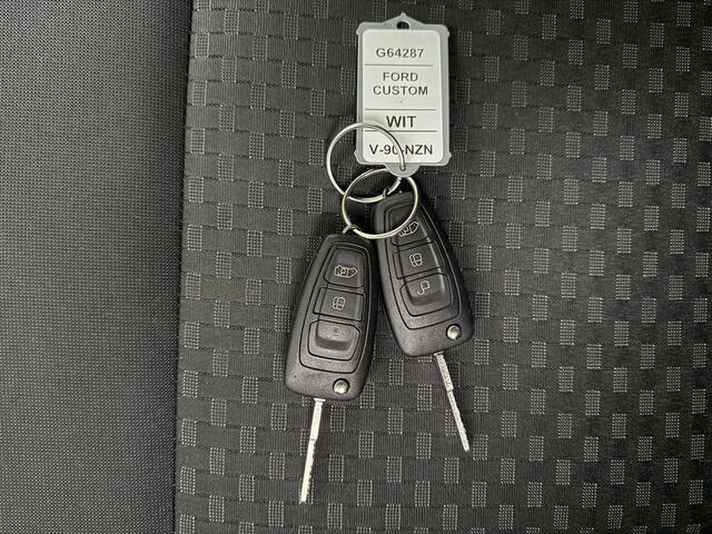 Ford TRANSIT CUSTOM 2.0TDCi 130PK Lang | Airco | Cruise | 3-Zits