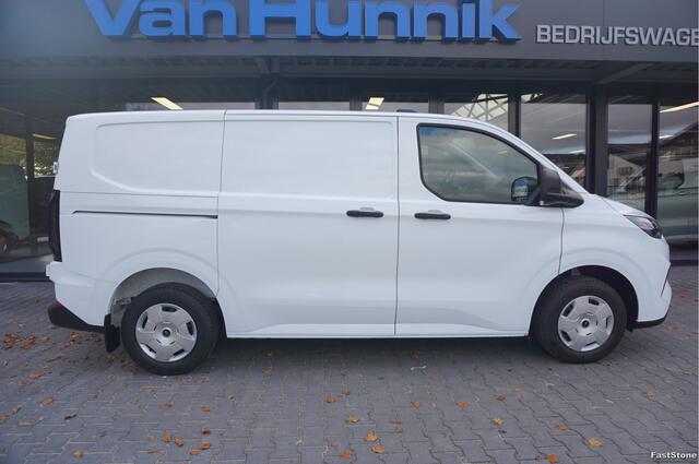 Ford TRANSIT CUSTOM 280S 136PK AUT Trend BPM VRIJ 12" Sync4 Apple CP/Android A. Camera, LED, 2.8T Trekgewicht!! NR. J242*