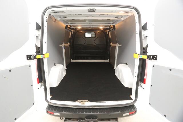Ford TRANSIT CUSTOM 2.0 TDCI L2H1 | 2800kg Trekgew. | Trekh. | Airco | Cruise | 3 Zits | 2x Schuifdeur | Stoelverw.
